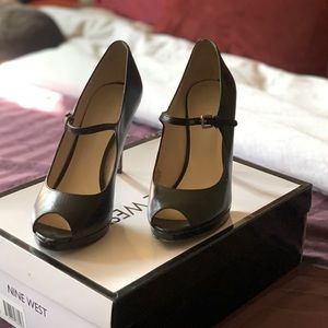 Nine West peep toe heels